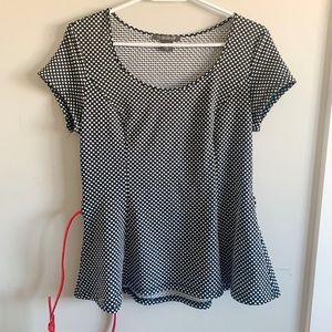 Black and white Suzy Shier top